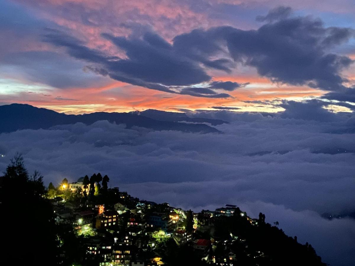 Norbu Thungkar Homestay ดาร์จีลิง ภายนอก รูปภาพ